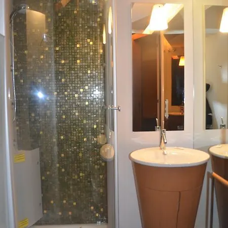 Apartamento Lujo Glasor 公寓